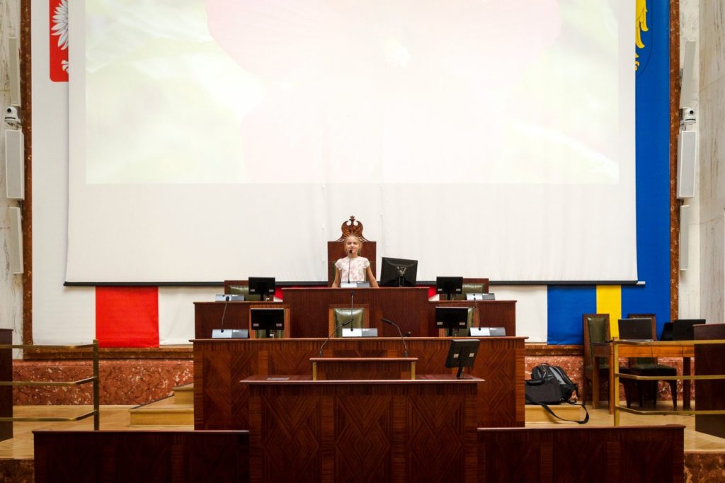 Jak inspirować młodzież na przykładzie projektu “Młodzi Gniewni u